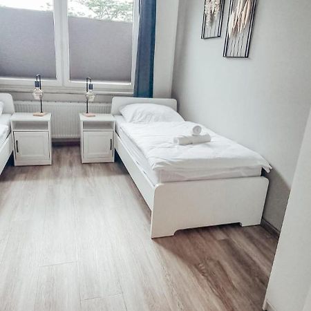 Zweibettzimmer "Grau" In Zentraler Lage بريمين المظهر الخارجي الصورة